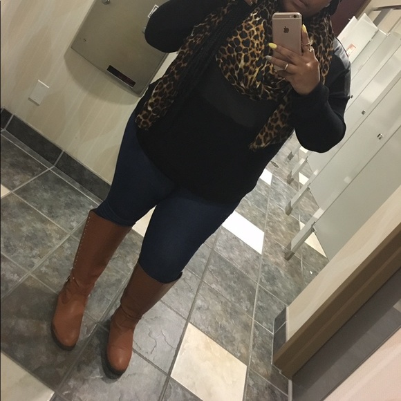 Boots - Picture 2 of 8